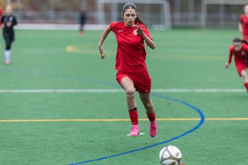 Bild 362 - wCJ VfL Pinneberg - Eimsbuettler TV : Ergebnis: 0:3